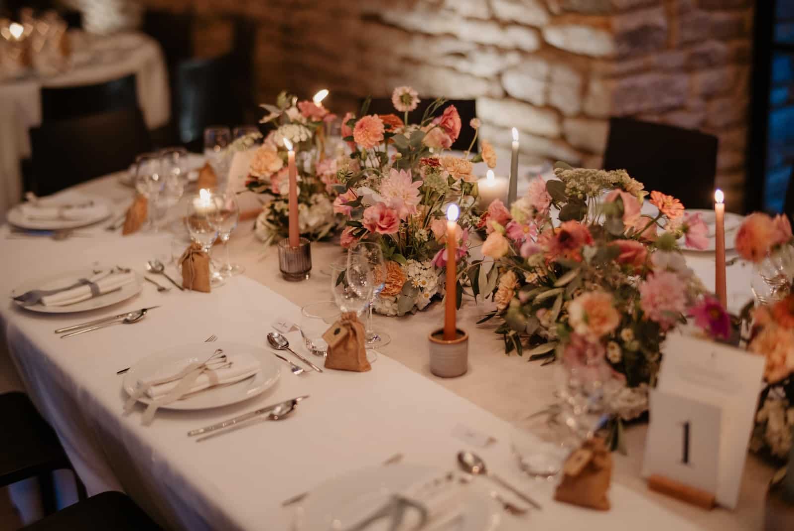 assortiment de bouquets de fleurs mariage